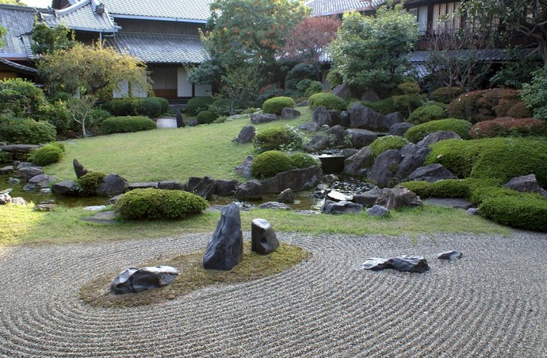 Камни в японском дизайне