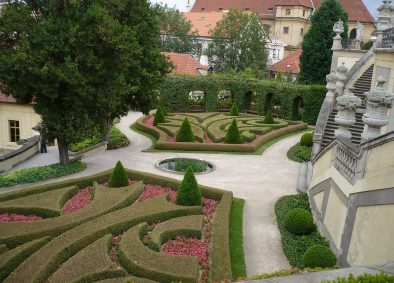 Сад в стиле барокко