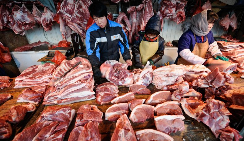 Япония, Китай, Южная Корея приостановили импорт свинины из Германии
