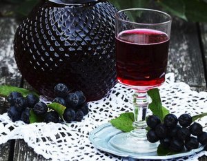 Рецепт домашнего вина из черноплодной рябины