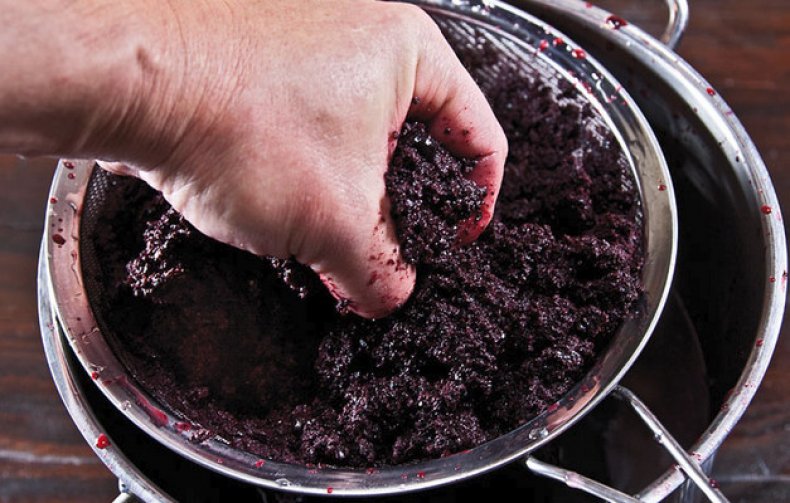 Пошаговый рецепт приготовления домашнего вина из черноплодки