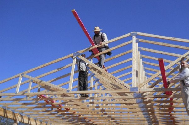 Как сделать четырехскатную крышу с правильным монтажом стропильной ...