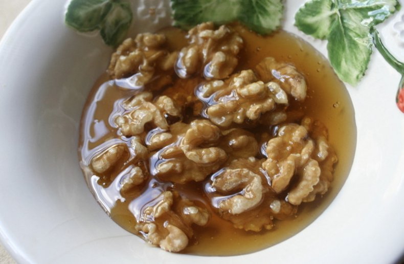 Грецкие орехи с мёдом польза и вред, от чего помогают, как приготовить