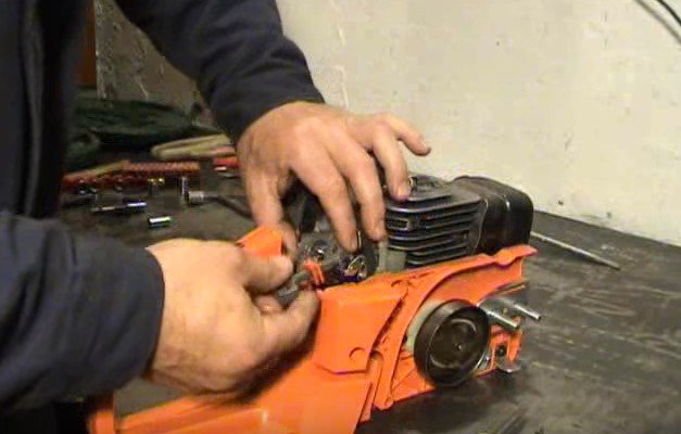 Husqvarna 137 настройка карбюратора